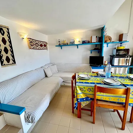 Isa-residence With Swimming-pool In Costa Paradiso, 6 Beds With Private Outdoor Area コスタ・パラディーゾ