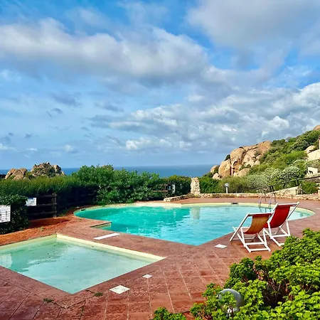 Aparthotel Isa-residence With Swimming-pool In Costa Paradiso, 6 Beds With Private Outdoor Area *