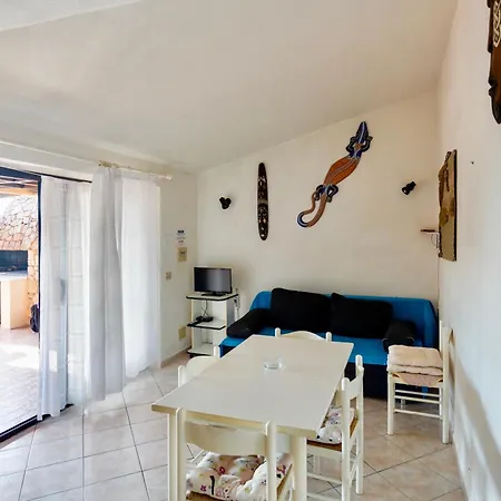 Aparthotel Isa-residence With Swimming-pool In Costa Paradiso, 6 Beds With Private Outdoor Area