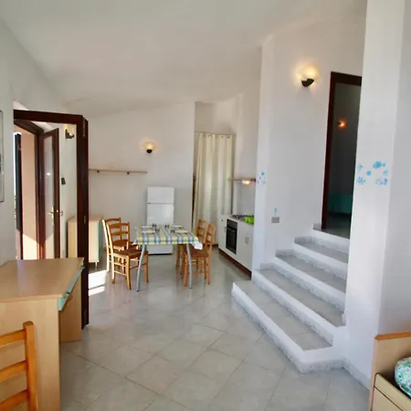 Aparthotel Isa-residence With Swimming-pool In Costa Paradiso, 6 Beds With Private Outdoor Area