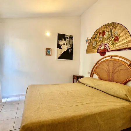 Isa-residence With Swimming-pool In Costa Paradiso, 6 Beds With Private Outdoor Area *